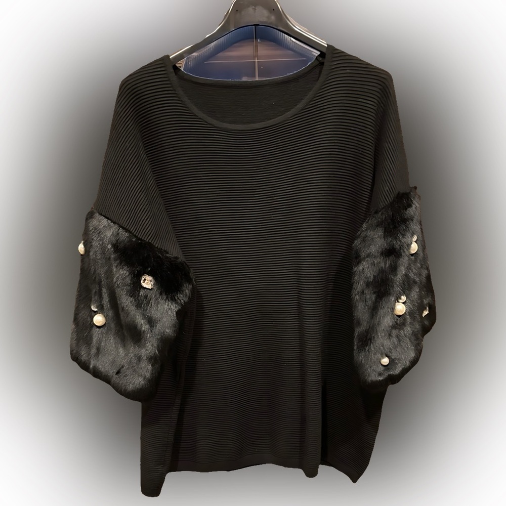 Elegant Black Sweater with Faux Fur Sleeves - Picture 2 of 10